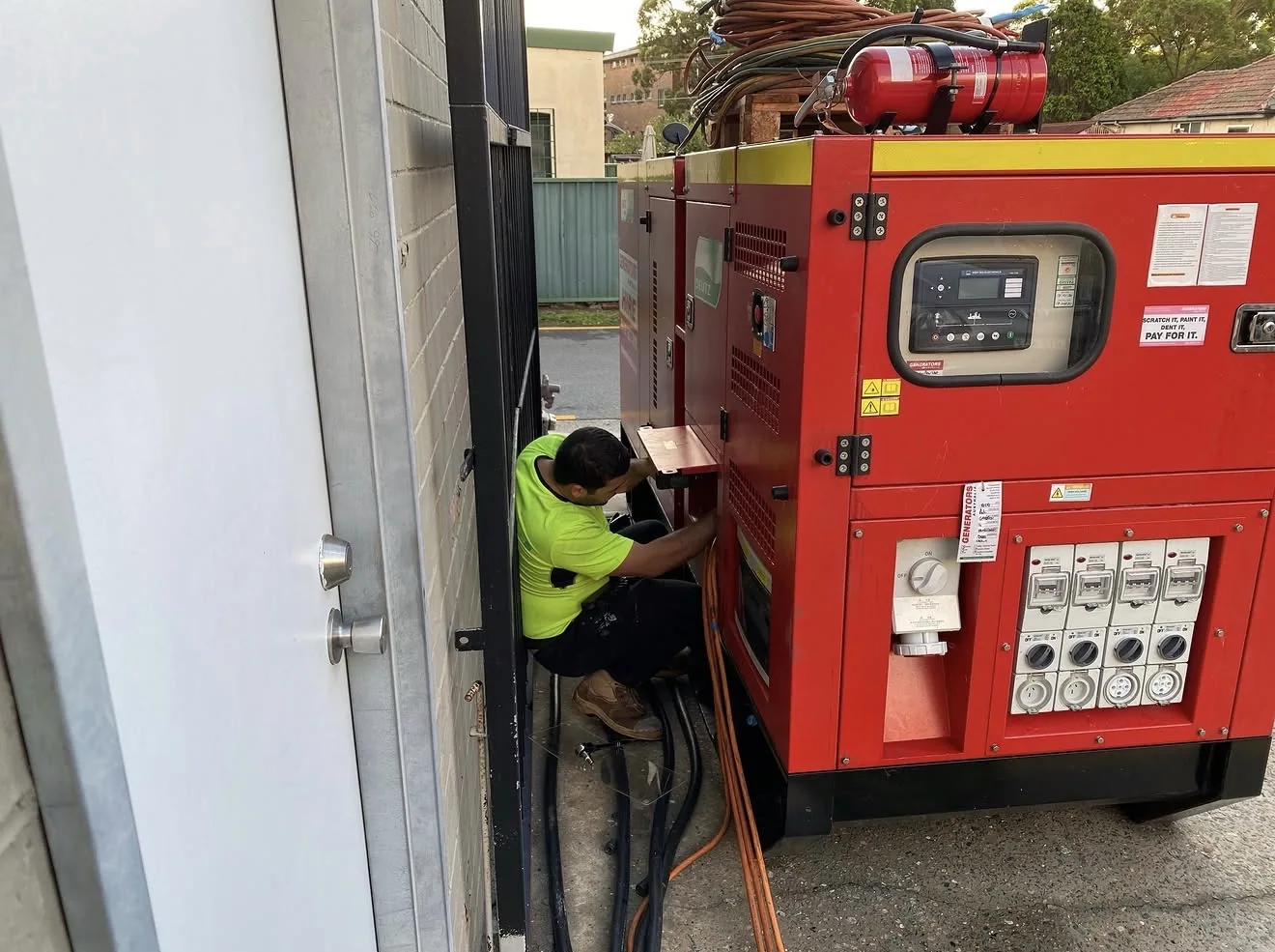 Generator electrical connection