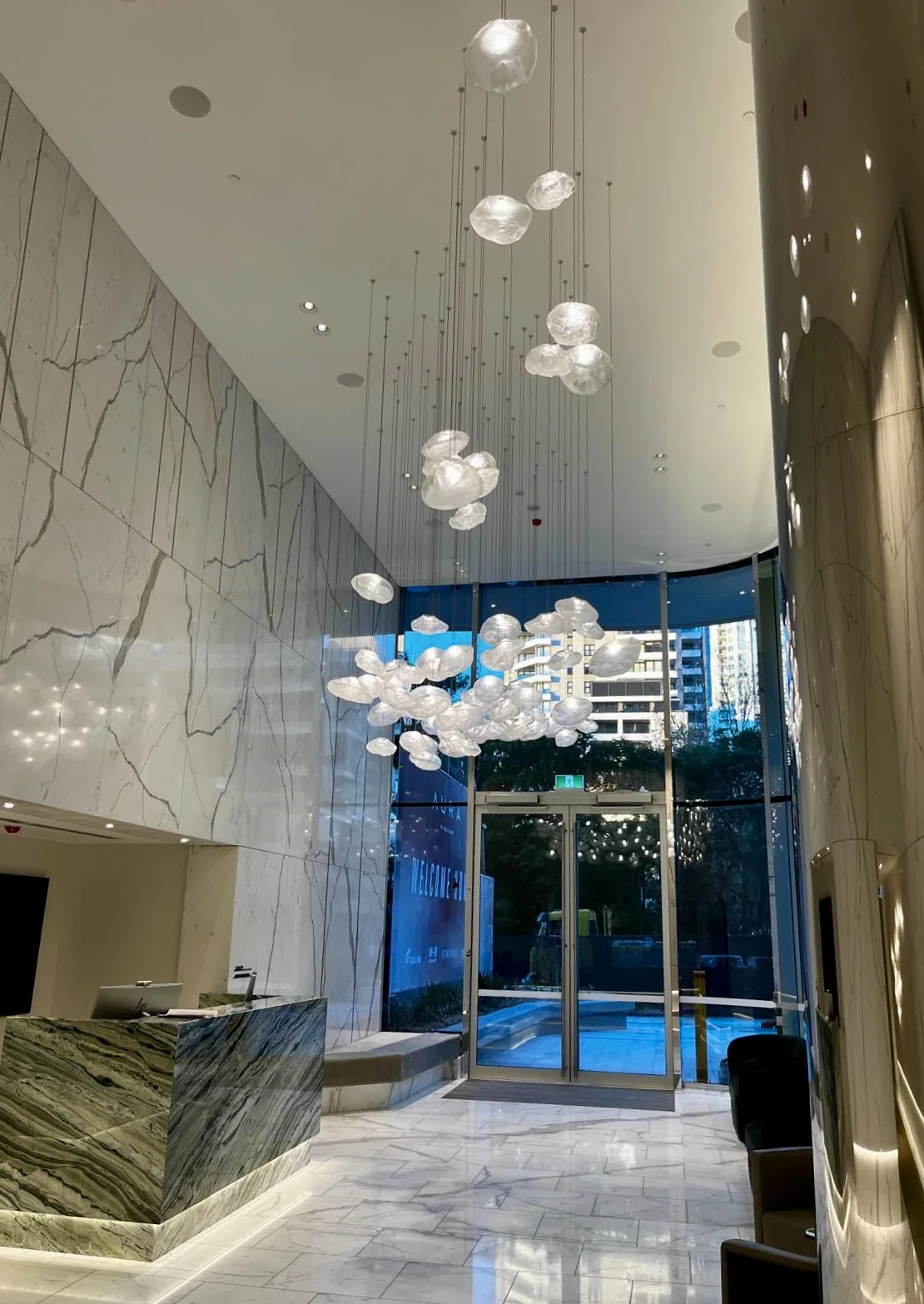 Commercial lobby pendant lighting